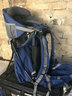 Child carrier hotsell backpack nz