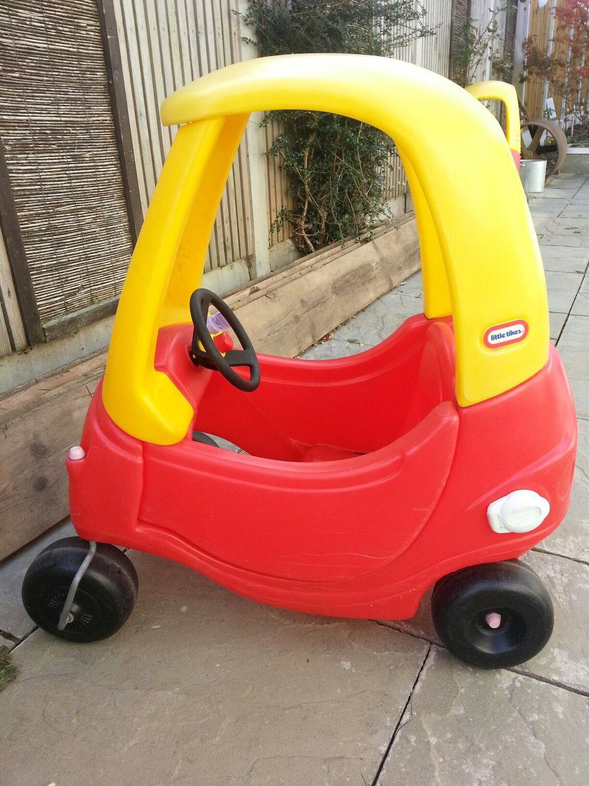 Little tikes store yellow car